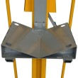 Zoom frontal del soporte en V para cargas cilíndricas en apilador posicionador de trabajo Zoom frontal del soporte en V para cargas cilíndricas en apilador posicionador de trabajo