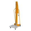 Vista trasera en 3/4 del apilador posicionador trabajo con manivela 1500 mm 200 kg - plataforma baja